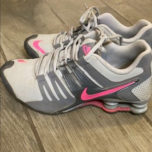 Nike shox youth size 6 women’s 7-7.5